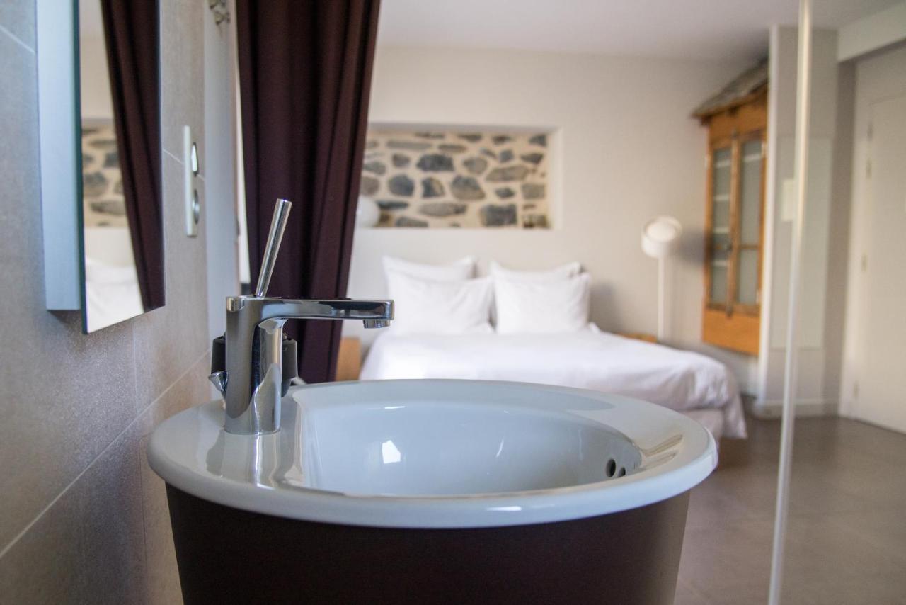 Aux Caprices D'Aubrac Bed & Breakfast Laguiole Exterior photo